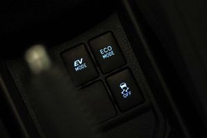 Toyota Yaris 1.5 100H Advance - Foto 40