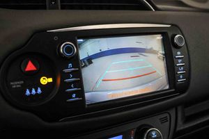 Toyota Yaris 1.5 100H Advance - Foto 51