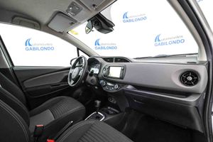 Toyota Yaris 1.5 100H Advance - Foto 44