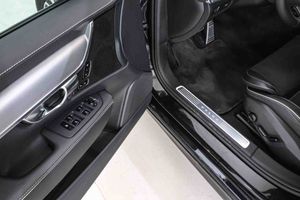 Volvo S90 2.0 B4 G R-Design Auto - Foto 31