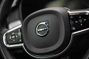 Volvo S90 2.0 B4 G R-Design Auto - Foto 37