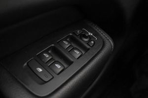 Volvo XC60 2.0 T6 AWD Recharge Inscription Auto - Foto 32