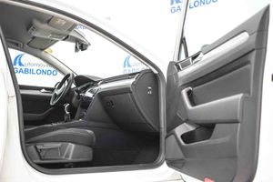 Volkswagen Passat Variant Business 1.5 TSI 110kW - Foto 48