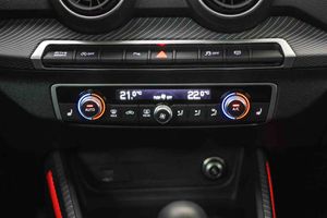 Audi Q2 35 TFSI 110kW (150CV) S tronic **Techo panorámico** - Foto 46