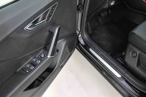 Audi Q2 35 TFSI 110kW (150CV) S tronic **Techo panorámico** - Foto 30