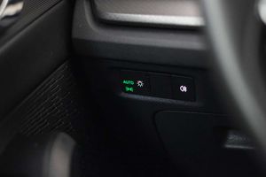 Skoda Octavia Combi 1.4 TSI 110kW/150kW DSG PHEV Ambit - Foto 33