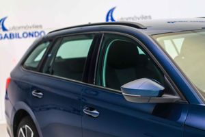 Skoda Octavia Combi 1.4 TSI 110kW/150kW DSG PHEV Ambit - Foto 22