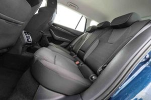 Skoda Octavia Combi 1.4 TSI 110kW/150kW DSG PHEV Ambit - Foto 52