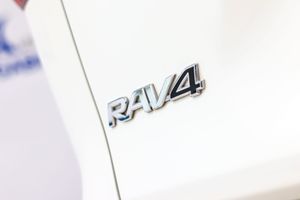 Toyota Rav4 2.5l 220H Business 4WD - Foto 11