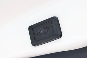 Toyota Rav4 2.5l 220H Business 4WD - Foto 53