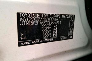 Toyota Rav4 2.5l 220H Business 4WD - Foto 4