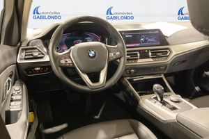 BMW Serie 3 318d Auto.Touring - Foto 3
