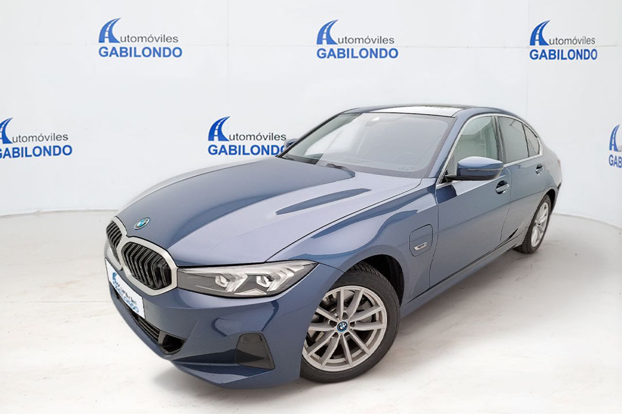 BMW Serie 3 320e **Techo panorámico** - Foto 1