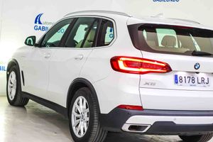 BMW X5 xDrive45e - Foto 31
