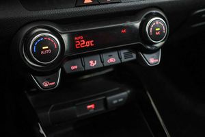 Kia Stonic 1.0 T-GDi 74kW (100CV) MHEV iMT Drive - Foto 13