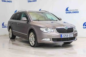 Skoda Superb Combi 3.6 V6 FSI DSG 4x4 Exclusive *Techo panorámico* - Foto 3