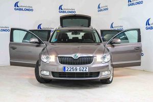 Skoda Superb Combi 3.6 V6 FSI DSG 4x4 Exclusive *Techo panorámico* - Foto 10