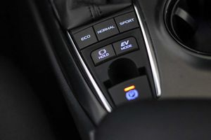 Toyota Camry 2.5 220H Advance - Foto 42