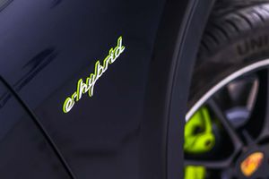 Porsche Cayenne Coupé E-Hybrid **Techo panorámico** - Foto 87