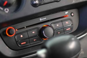 Renault Kangoo Furgon Profesional Maxi dCi **Automático** - Foto 39