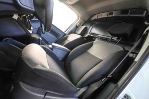 Renault Kangoo Furgon Profesional Maxi dCi **Automático** - Foto 26