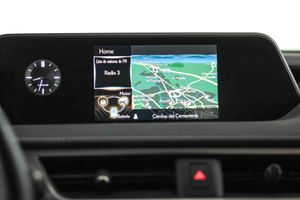 Lexus UX 2.0 250h Business - Foto 45