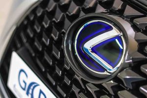 Lexus UX 2.0 250h Business - Foto 8