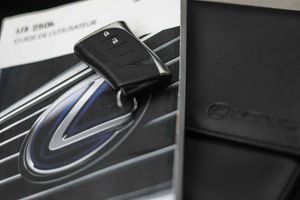 Lexus UX 2.0 250h Business - Foto 61