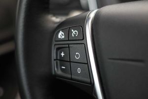 Volvo V40 2.0 D2 Momentum - Foto 35