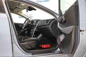 Volvo V40 2.0 D2 Momentum - Foto 45