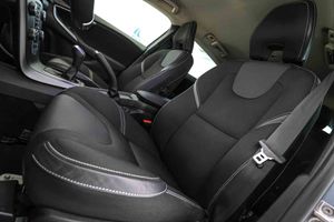 Volvo V40 2.0 D2 Momentum - Foto 28