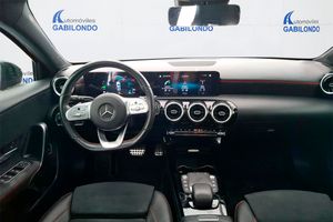 Mercedes Clase A A 250 e AMG Line *Techo panorámico* - Foto 3