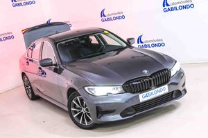 BMW Serie 3 330e Business Design - Foto 23