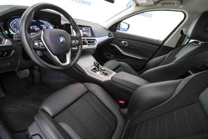BMW Serie 3 330e Business Design - Foto 32