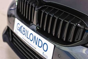 BMW Serie 3 330e Business Design - Foto 29