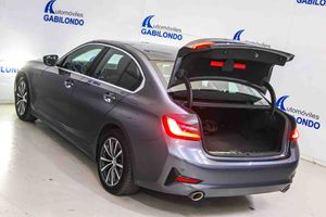 BMW Serie 3 330e Business Design - Foto 24