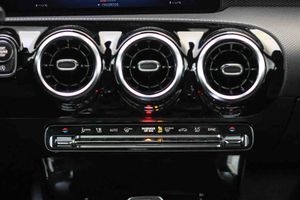 Mercedes CLA Coupé 180 D - Foto 42