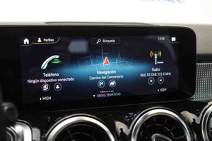Mercedes GLB 2.0 GLB 200d Business Line **7 plazas** - Foto 55
