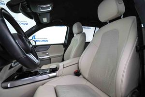 Mercedes GLB 2.0 GLB 200d Business Line **7 plazas** - Foto 27