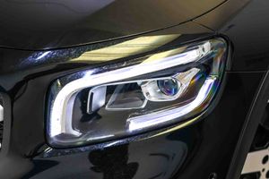 Mercedes GLB 2.0 GLB 200d Business Line **7 plazas** - Foto 14