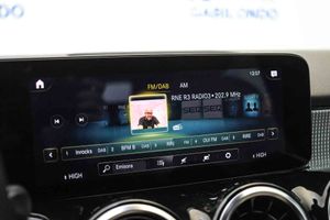 Mercedes GLB 2.0 GLB 200d Business Line **7 plazas** - Foto 58