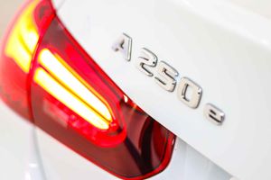 Mercedes Clase A A 250 e Sedán **Techo panorámico** - Foto 12