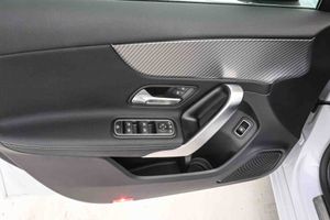 Mercedes Clase A A 250 e Sedán **Techo panorámico** - Foto 31