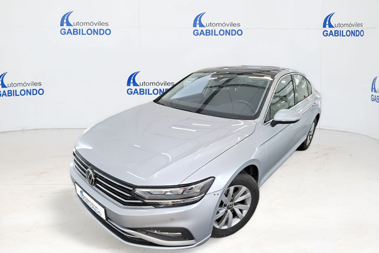 Volkswagen Passat Executive 1.5 TSI 110kW (150CV) DSG **Techo panorámico** - Foto 1