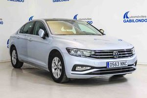 Volkswagen Passat Executive 1.5 TSI 110kW (150CV) DSG **Techo panorámico** - Foto 3
