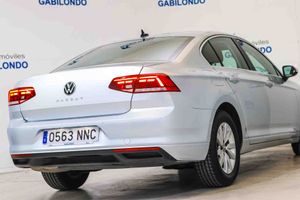 Volkswagen Passat Executive 1.5 TSI 110kW (150CV) DSG **Techo panorámico** - Foto 24