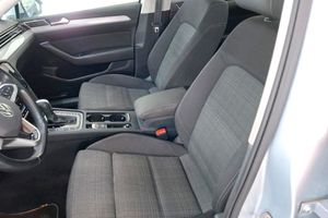 Volkswagen Passat Executive 1.5 TSI 110kW (150CV) DSG **Techo panorámico** - Foto 4