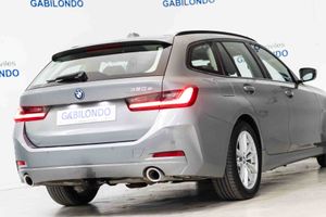 BMW Serie 3 320e xDrive Touring - Foto 28