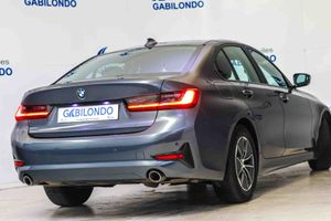 BMW Serie 3 318d Auto. - Foto 24