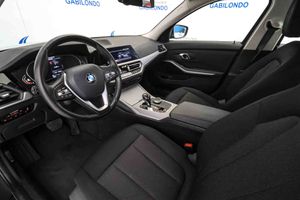 BMW Serie 3 318d Auto. - Foto 27
